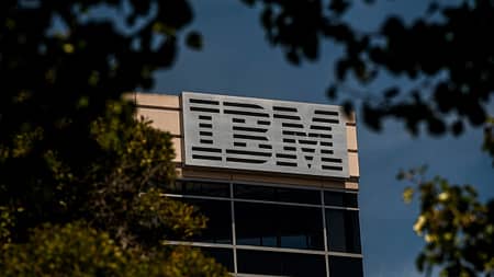 IBM is no longer competing with Google and Microsoft; what's the matter?